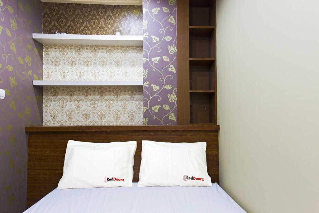 Reddoorz @ Tebet Asem Baris Hotel Jakarta Exterior photo